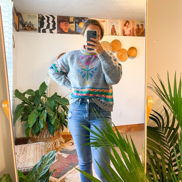 Vintage One Of a Kind Knit Genesis Sweater - Picture 3 of 9